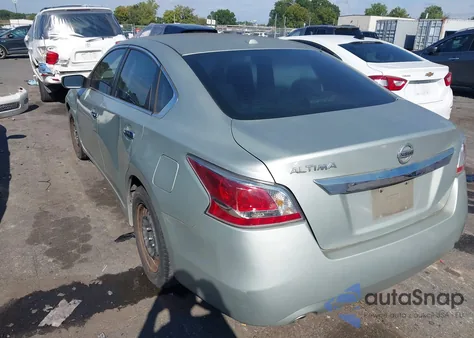 2015 Nissan Altima 2.5 S из США, поврежденный, VIN 1N4AL3AP0FC221829
